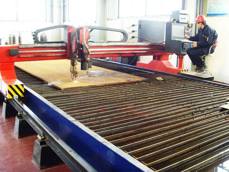 數(shù)控等離子、火焰兩用切割機(jī)
